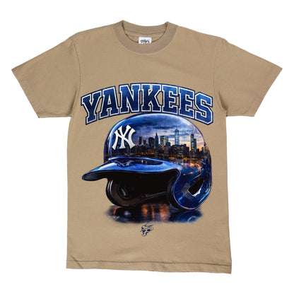 YANKEES HELMET TEE