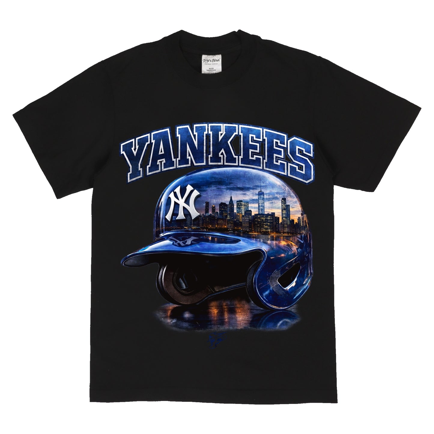 YANKEES HELMET TEE